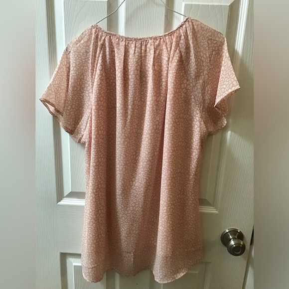 Flutter sleeve blouse pink animal print - Picture 3 of 4